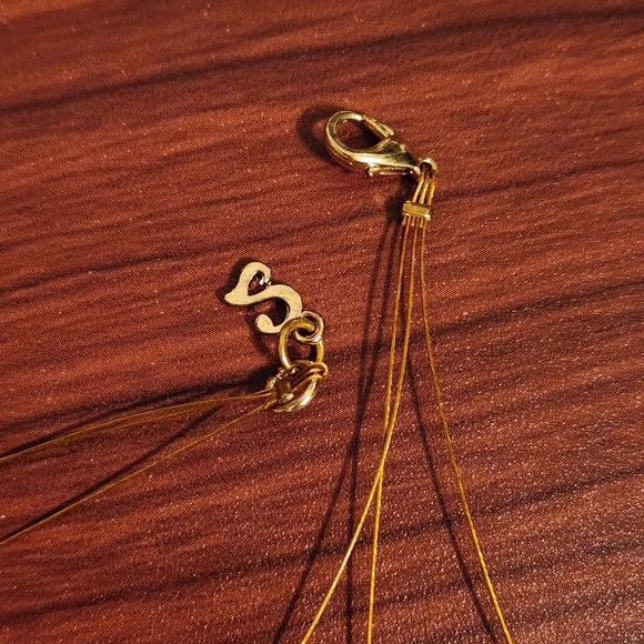 Pearl & Wire Necklace - Picture 5 of 6